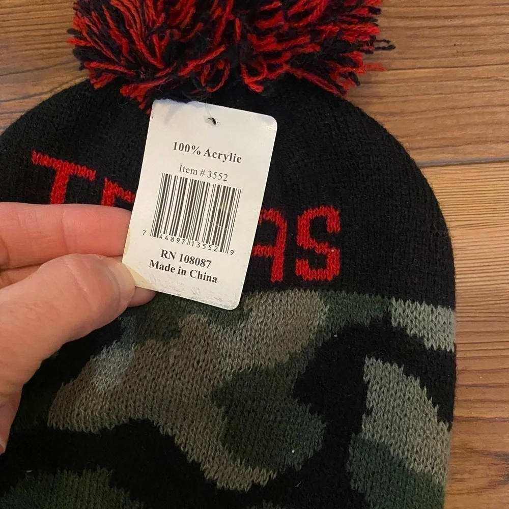 NWT TEXAS CAMO BEANIE TOBAGGAN